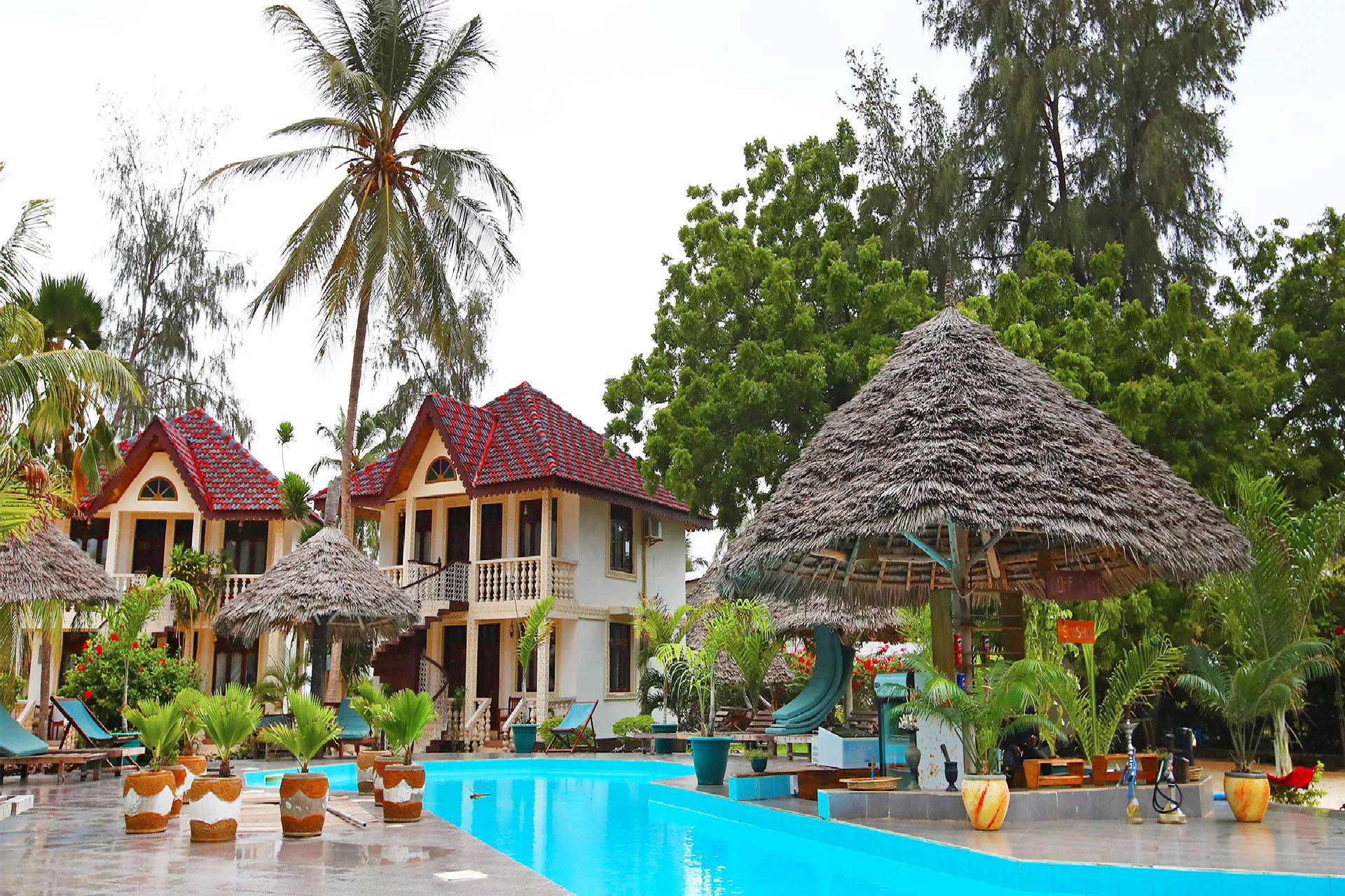 Smile Beach Hotel