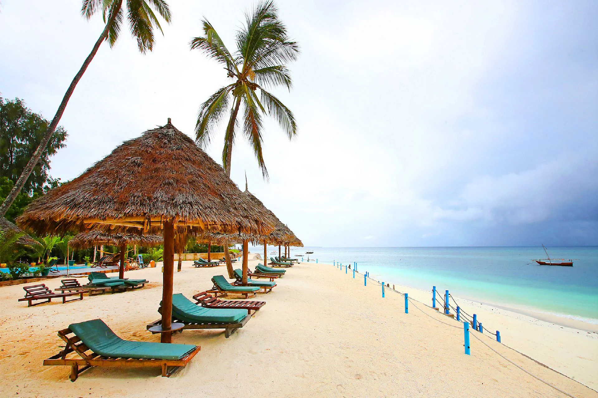 Smile Beach Hotel