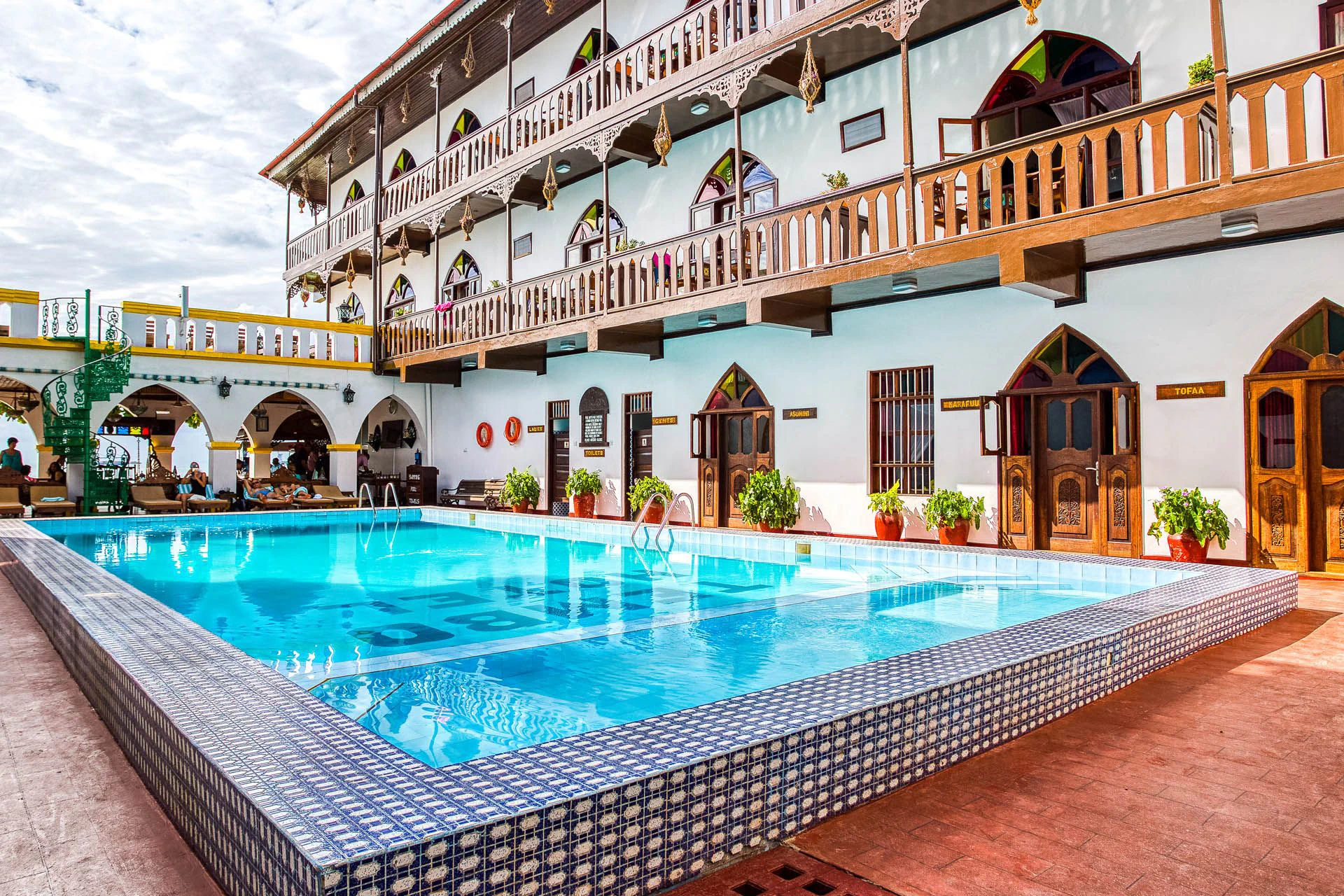 Tembo House Hotel